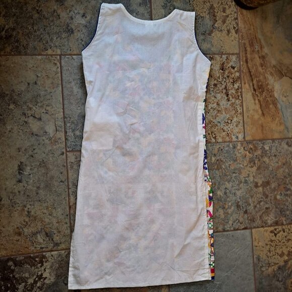 GE Peruvian Brightly Colored Embroidered Tunic Vneck Sleevless Size Medium - Picture 8 of 10